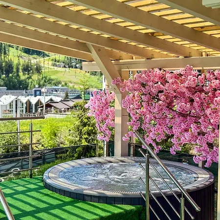 Mountain Krystal Hotel Bukovel