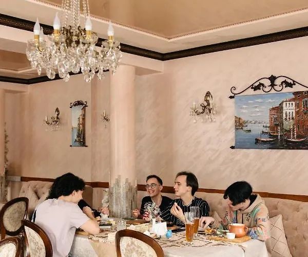 Mountain Krystal 酒店